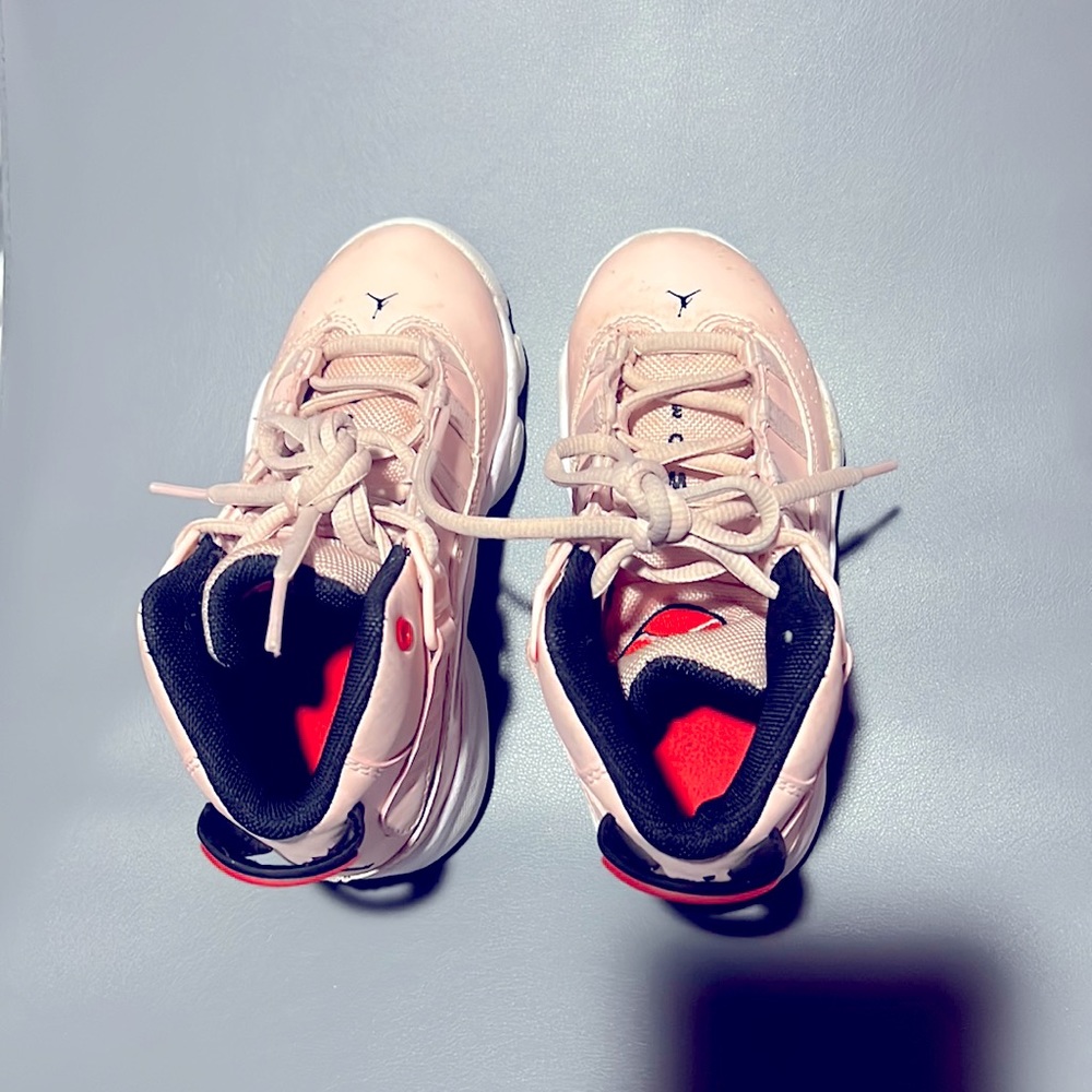 girls Jordan pink shoes in great condition only used a few times size 11c